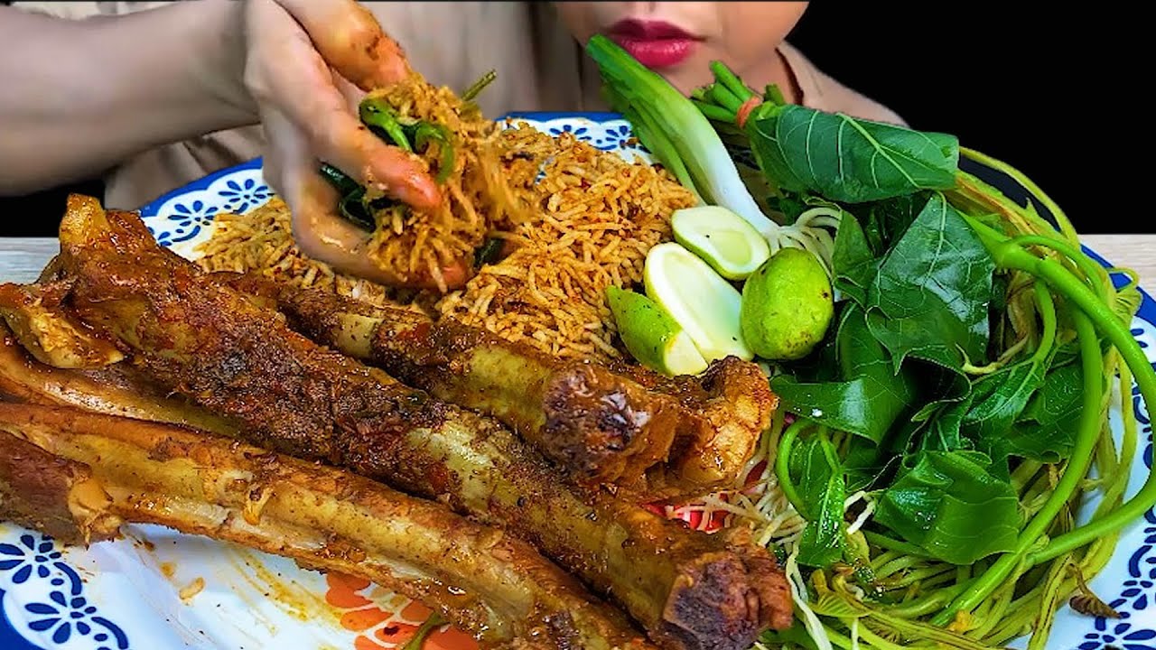 MUKBANG EATING||SPICY PORK RIB CURRY, SPICY FISH PASTE & WHITE RICE