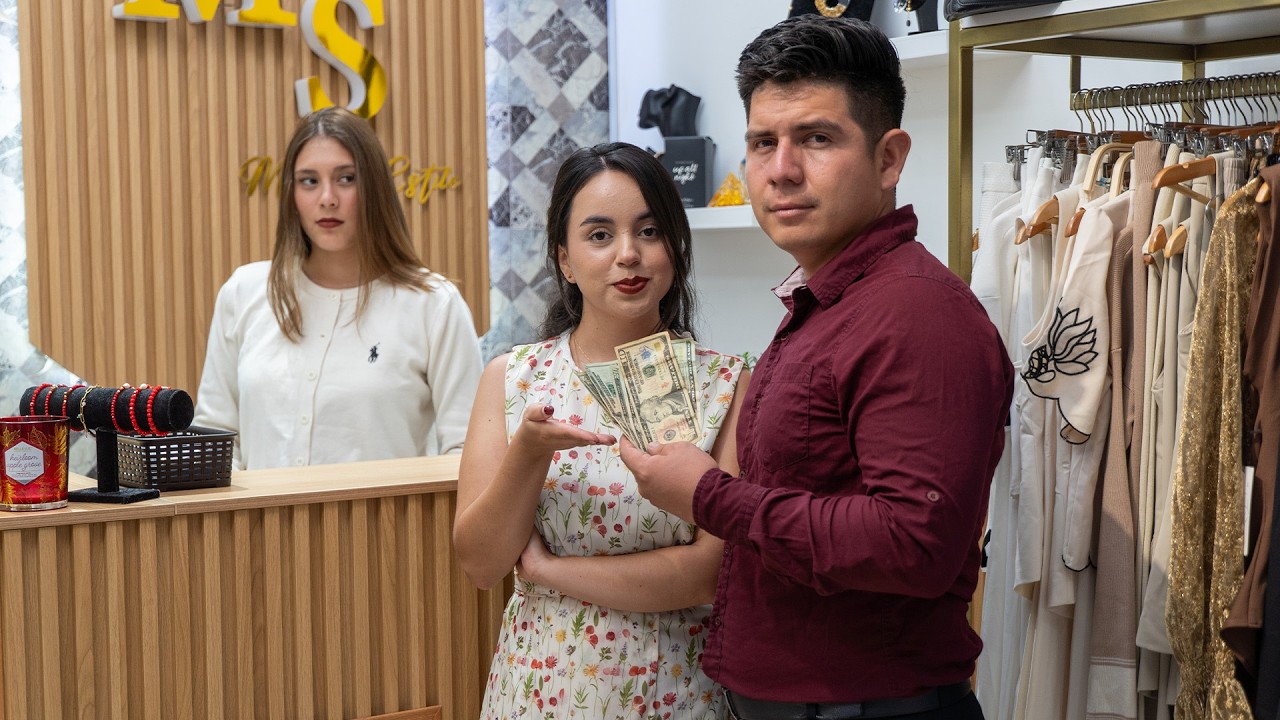 Se quedó en bancarrota por comprarle regalos a su novia interesada.