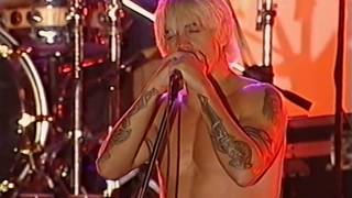 Red Hot Chili Peppers - Red Square, Moscow, Russia 1999 (HQ FULL)