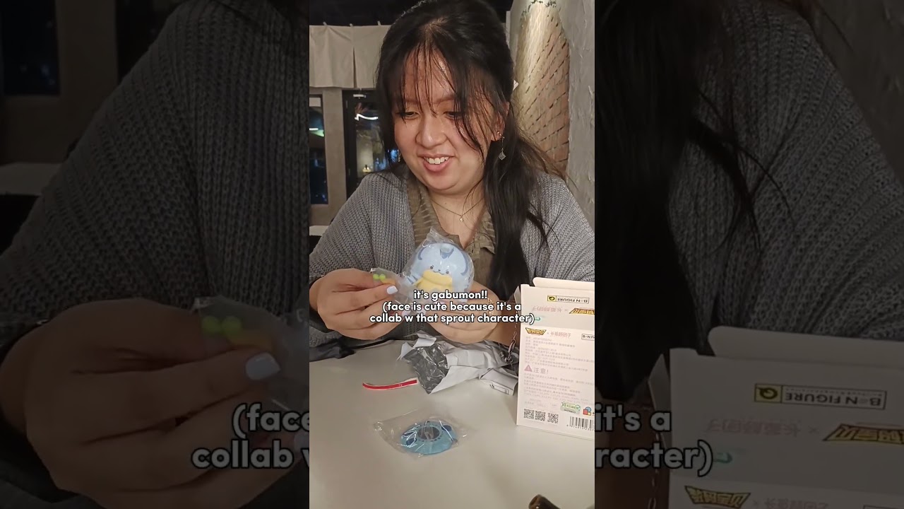 Unboxing a digimon-themed blindbox! 