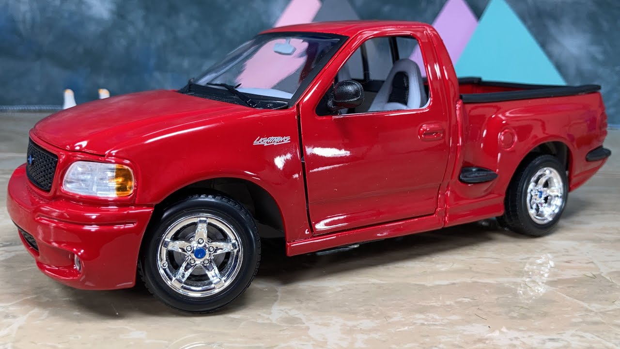 1/21 FORD V8 SPECIAL VEHICLE TEAM DIECAST - Maisto Special Edition [Unboxing] Review by CarsMond