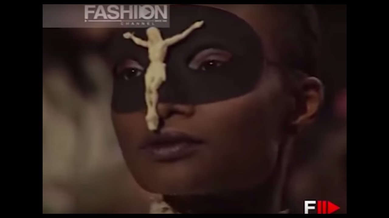 ALEXANDER MCQUEEN Retrospective - Fashion Channel