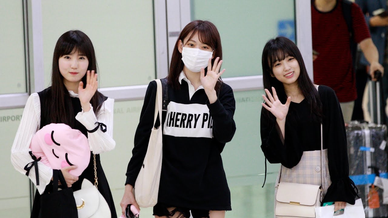 180926 아이즈원 (IZONE) 미야와키 사쿠라 (みやわきさくら | 宮脇咲良)focus  - 김포공항 입국 4K by ODS