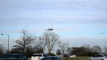 AirTran Boeing 717 Landing at Washington National Airport