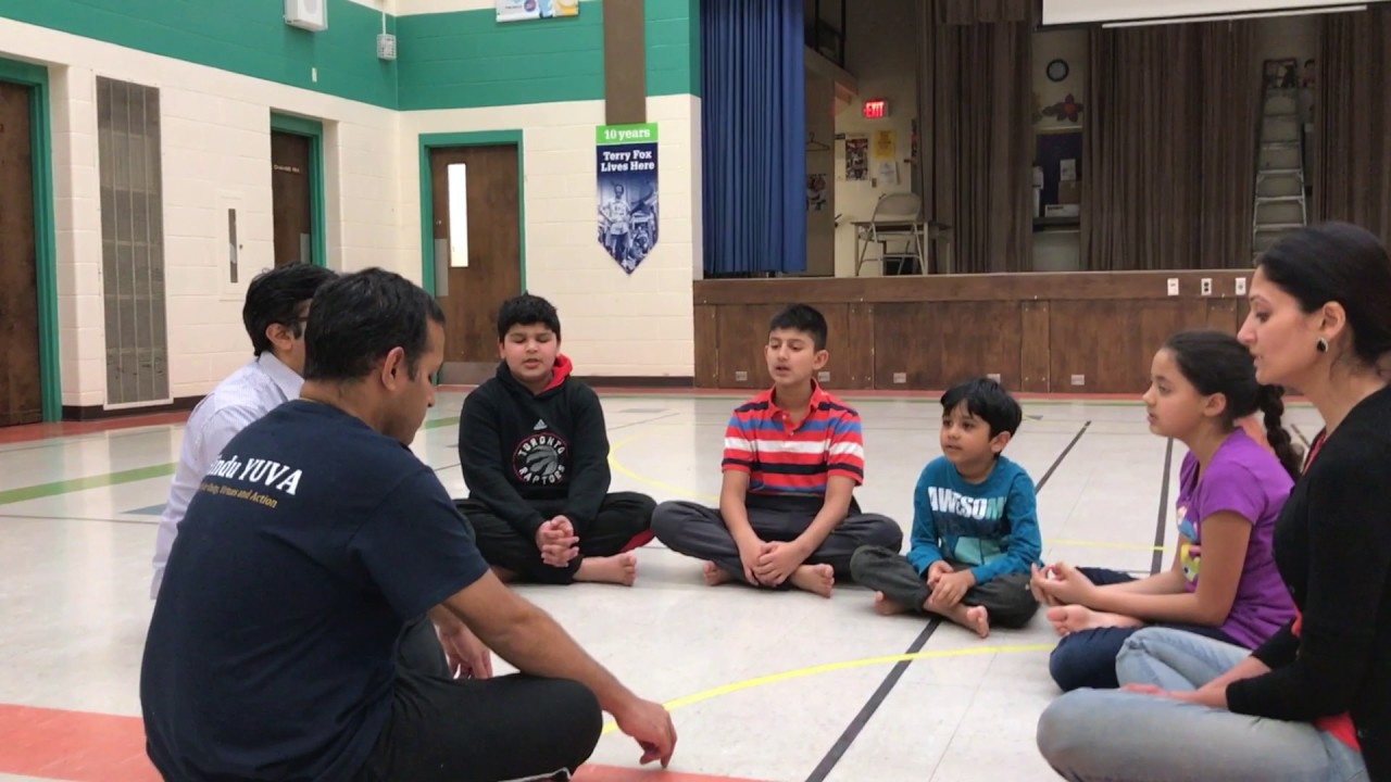 HSS Shri Krishna Balgokulam Geet