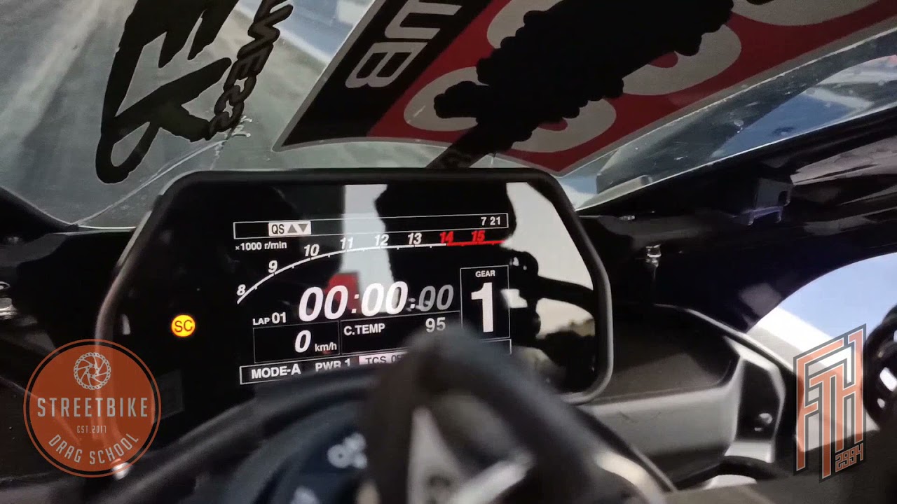 2019 Yamaha R1 onboard footage.