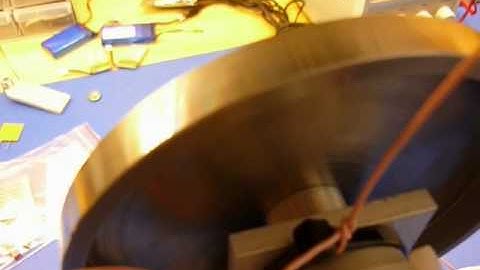 Unicycle robot - good lateral balance