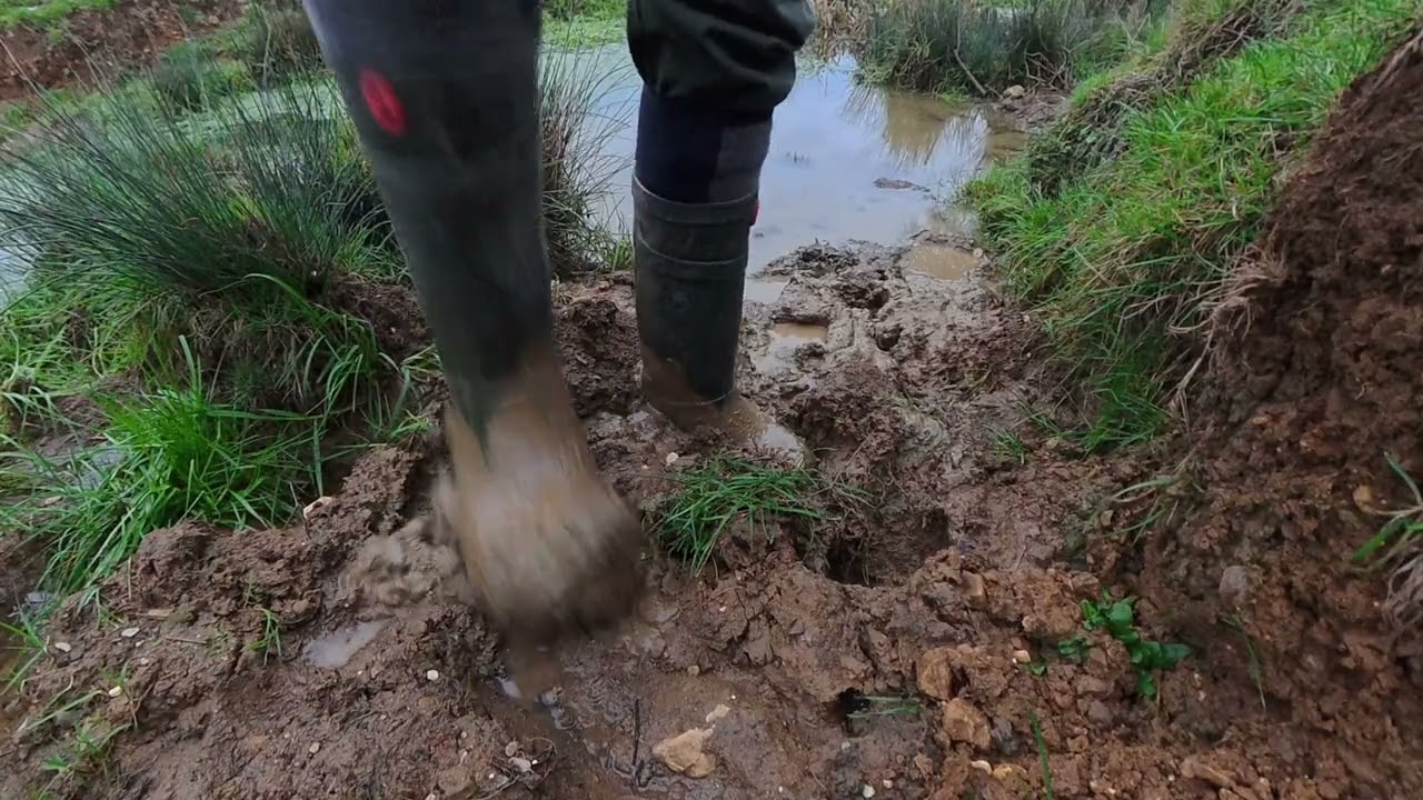 Thermos and Waterproof Socks get the Full Treatment Part 1