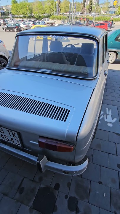 Ретро автомобил Рено 8. Булгаррено! #Reno 8 #Bulgarreno #retro Reno ...
