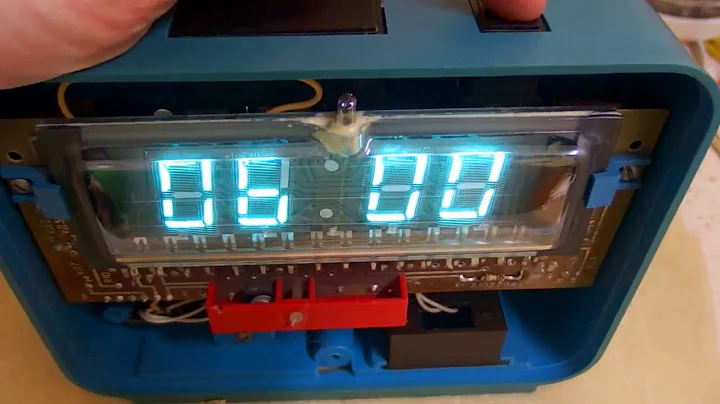 Big Old Scary Russian Clock Restoration (1982 Elektronika VFD)