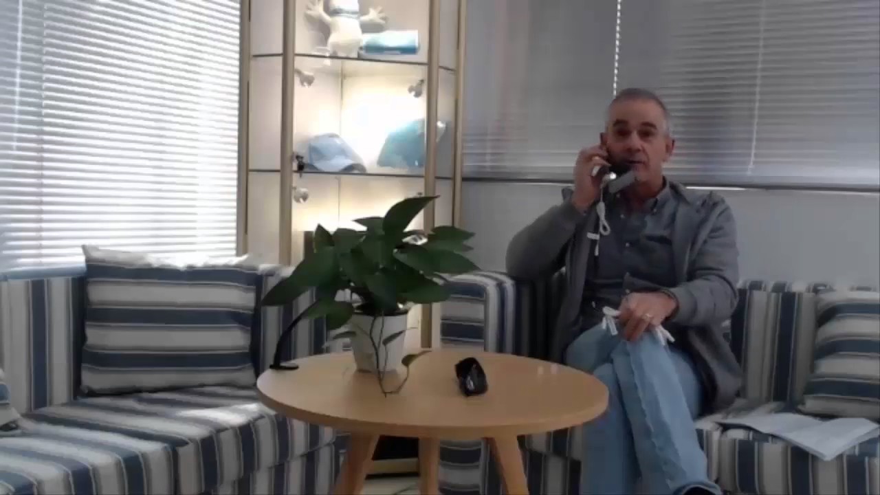 What’s the Difference Between the Cold Laser Twin and the Cold Laser Wrist?