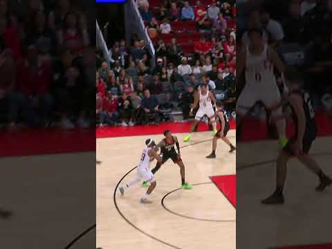 3 triples for Royce 👌 #shorts | Phoenix Suns