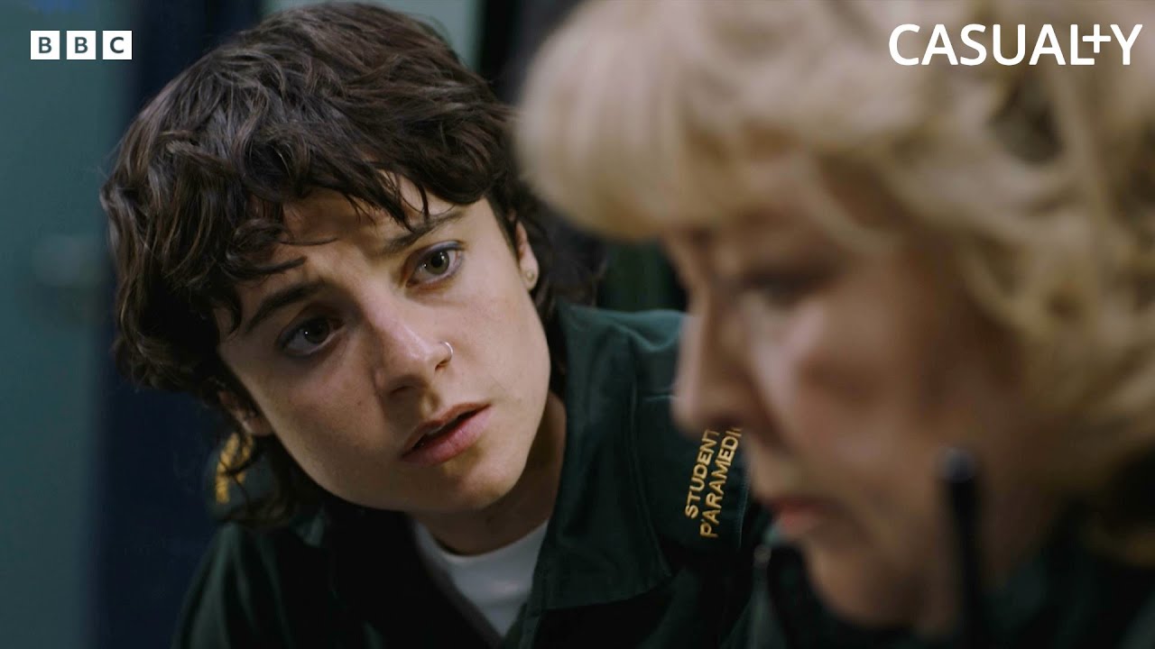 Paramedic Reveals She’s Homeless | Internal Affairs | Casualty