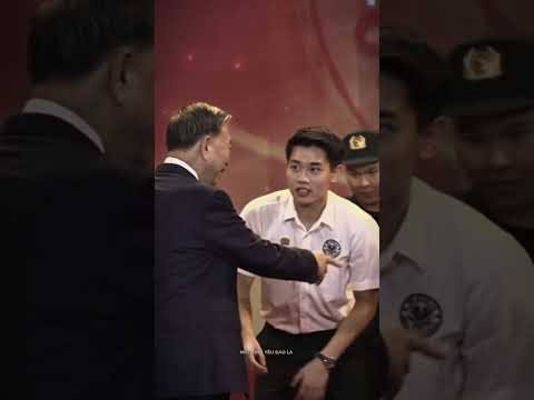 Trên Sân Cỏ Thì bá khí ngoài Sân Cỏ Thì dễ thương Đáng Yêu Lắm hiền khô #dinhbac