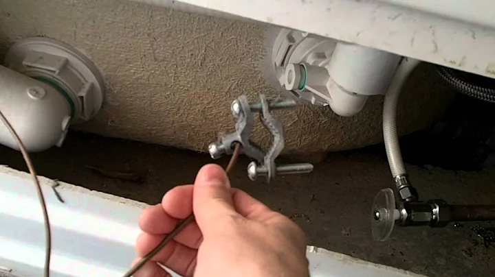 Dangerous loose ground wire found in Brentwood by A+ Home Inspections Steve Traylor