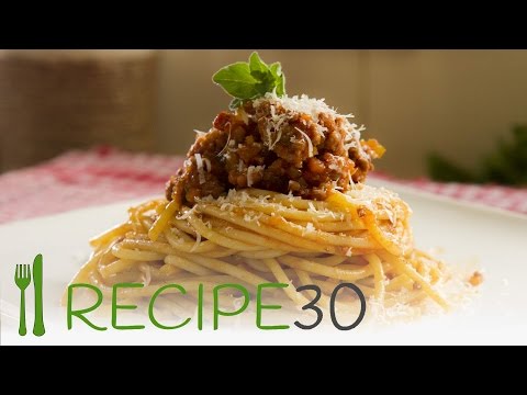 Spaghetti Bolognese recipe with pork and beef by www.recipe30.com