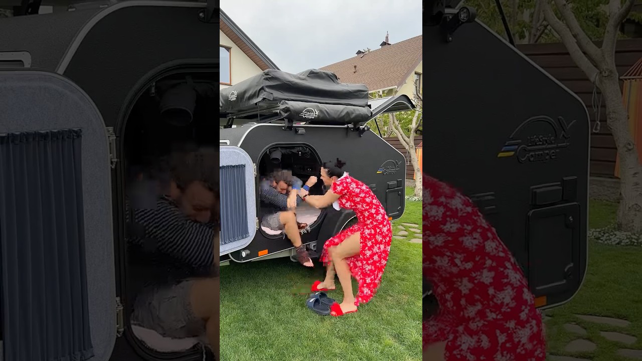 He’s finally happy without her. Funny family #couple #comedy #funny