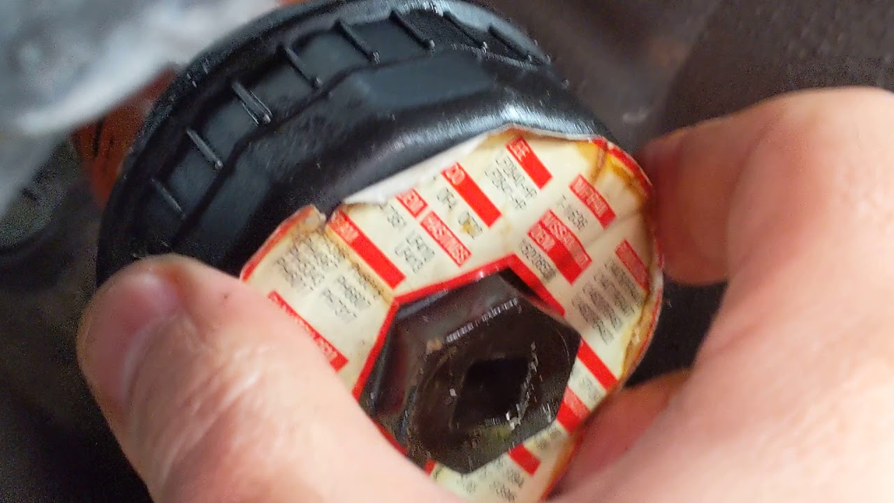 How to change oil engine Toyota Yaris 2013 YouTube