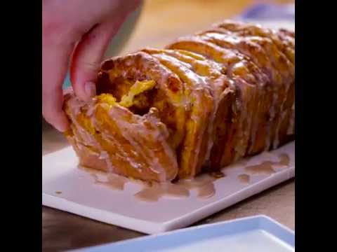 Pumpkin Spice Pull-Apart Bread