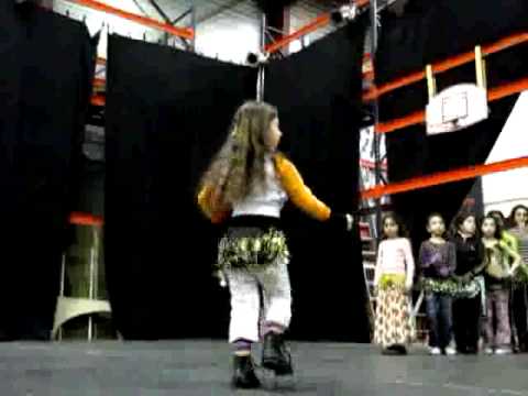 Atelier de danses tziganes pour les enfants rroms