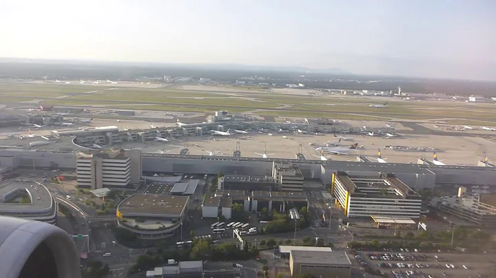 Lufthansa Airbus A320-200 landing (LH1423 Bucharest OTP - Frankfurt FRA)