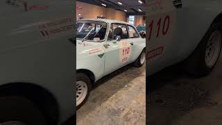 Alfa Romeo GTAm (1969) : L'Alpha des Circuits ! 🇮🇹🏁🔥 #conseilsauto #autoclassiche #classiccar