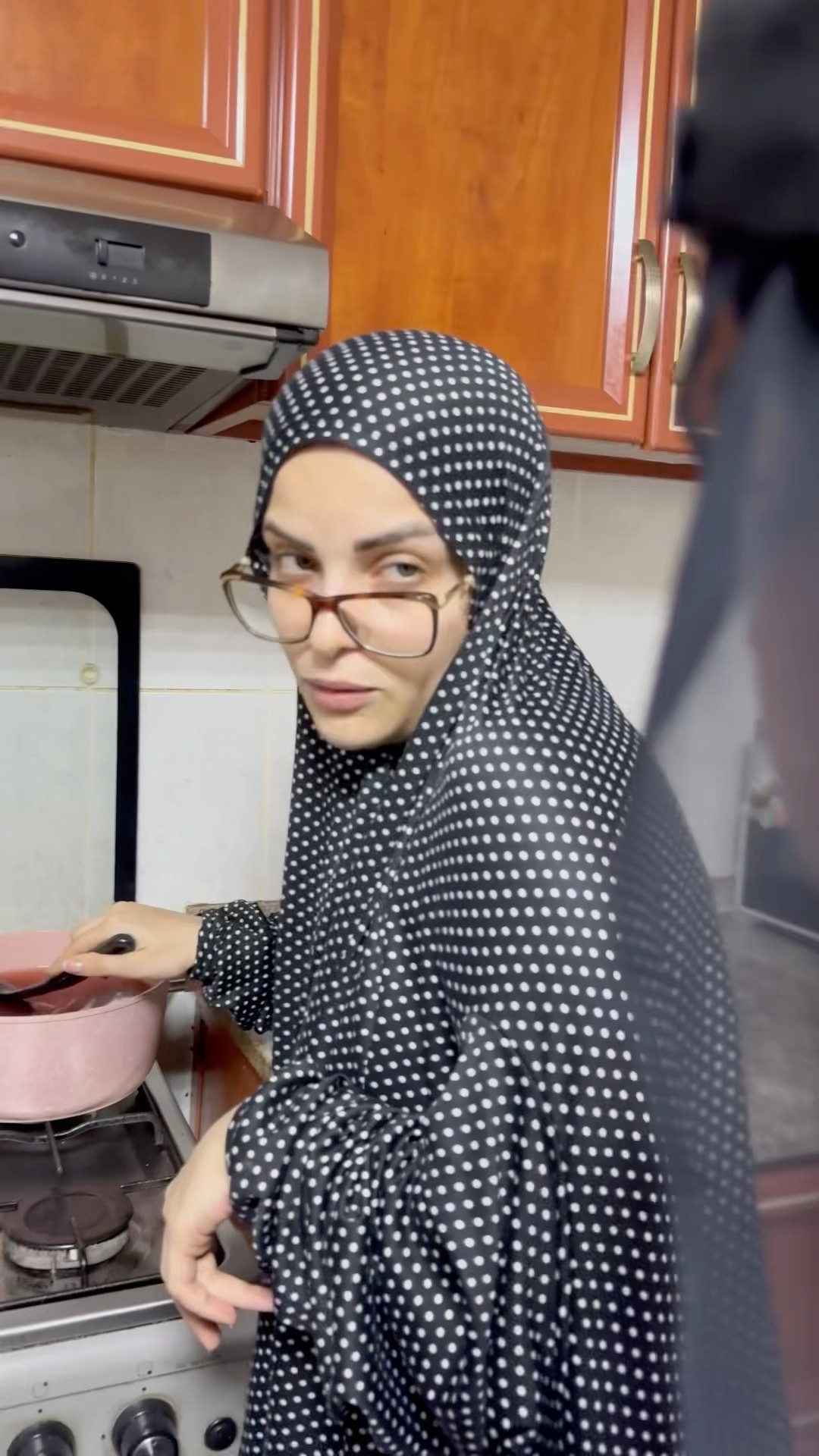 الام العربية والبنت? ام سيف ونانو
