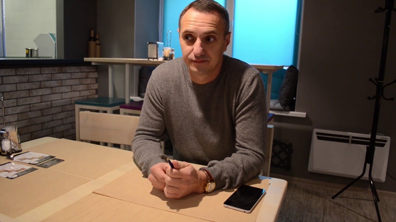 Установка полупромышленной вентиляции в суши пиццерии - YouTube