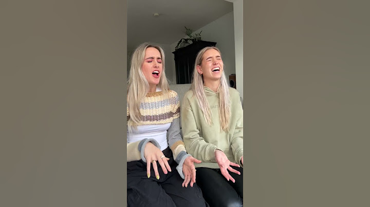 Zij zingen super vals voor Sinterklaas!😱