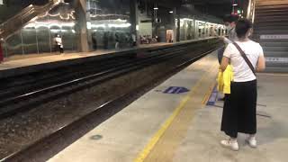 136次普悠瑪自強號往南港進入桃園站