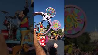 mickey mouse playing the drums shorts | SOUNDSATIONAL PARADE @ DISNEYLAND 2019 | 010