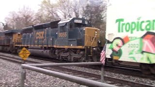An ex SCL SD40-2 trails on Q409