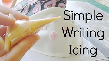 Simple egg-free writing & outlining icing (Royal icing substitute)