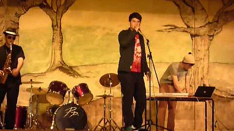 Andrew Lemmon, Mark Ramsey and Rory Fairbairn perf...
