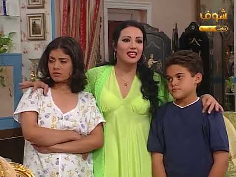 مبحبش يزعل ولا وحدة من زوجاته وطلباتهم اوامر بس مع كدا الضراير بغيرو من البعض والضرة التانية مكيودة