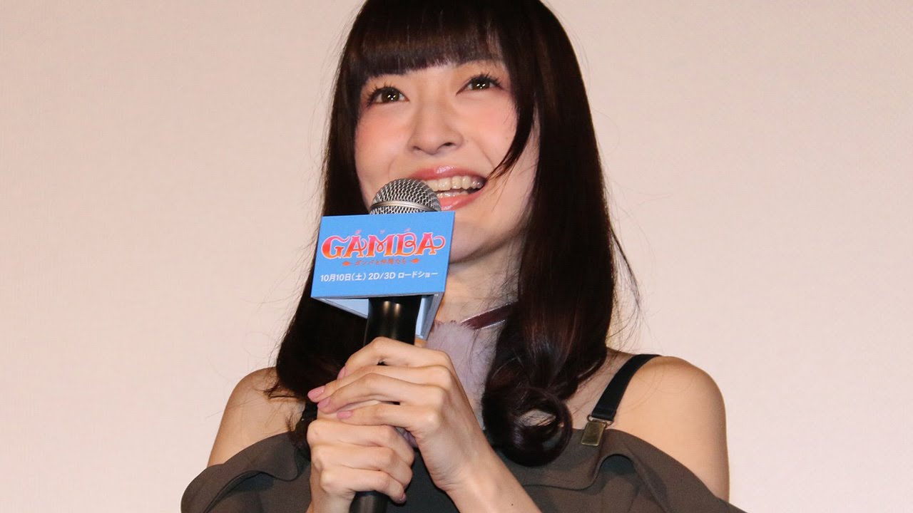 神田沙也加 私でいいのかな 梶裕貴と登場 劇場版3dcgアニメ Gamba ガンバと仲間たち 完成披露上映会1 Sayaka Kanda Gamba And His Close Friends Youtube