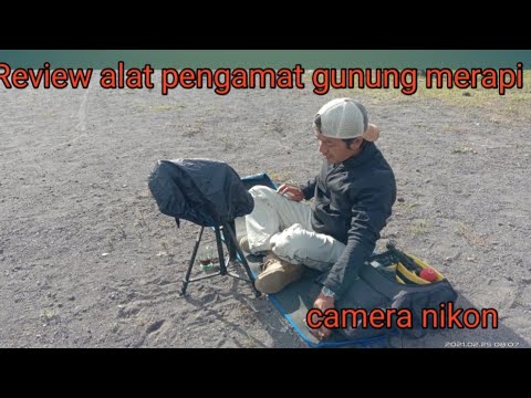 review alat untuk memantau gunung Merapi