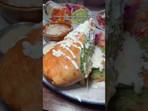 Some delicious Mexican food in the Chicago suburbs! #dinewithpooj #food #chicagoeats #carneasadafrie