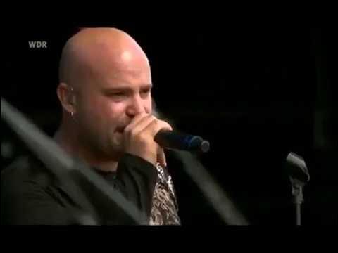 Солист disturbed фото. Группа disturbed. Limp bizkit papa roach crazy town альбом. Дэвид дрейман и честер беннингтон. Linkin park 2001.