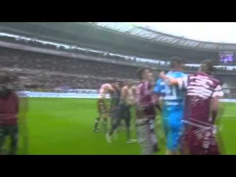 Nikola Maksimovic gives his pants to a girl fan Torino vs Juventus 2 1 201