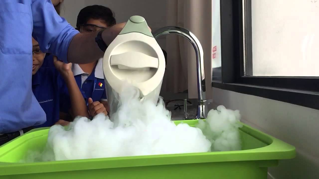 Dry ice cloud - YouTube