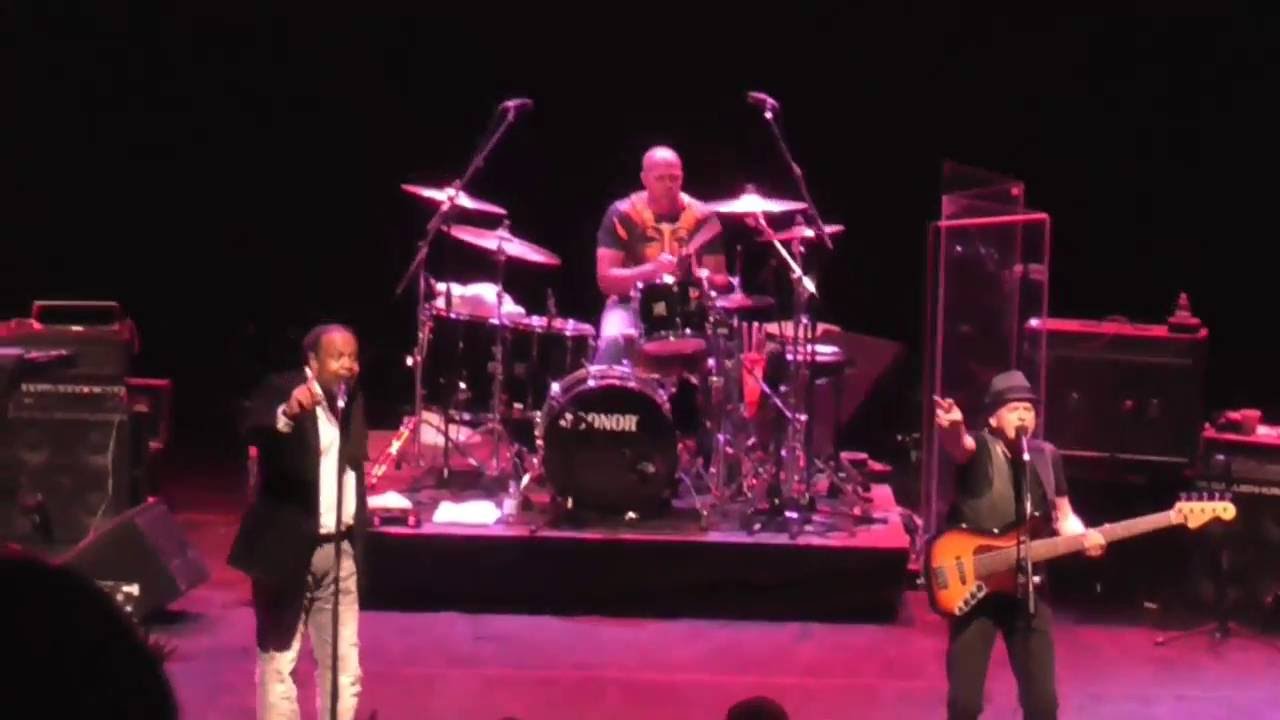 The Average White Band Live 2015 Pick Up The Pieces And Lets Go 