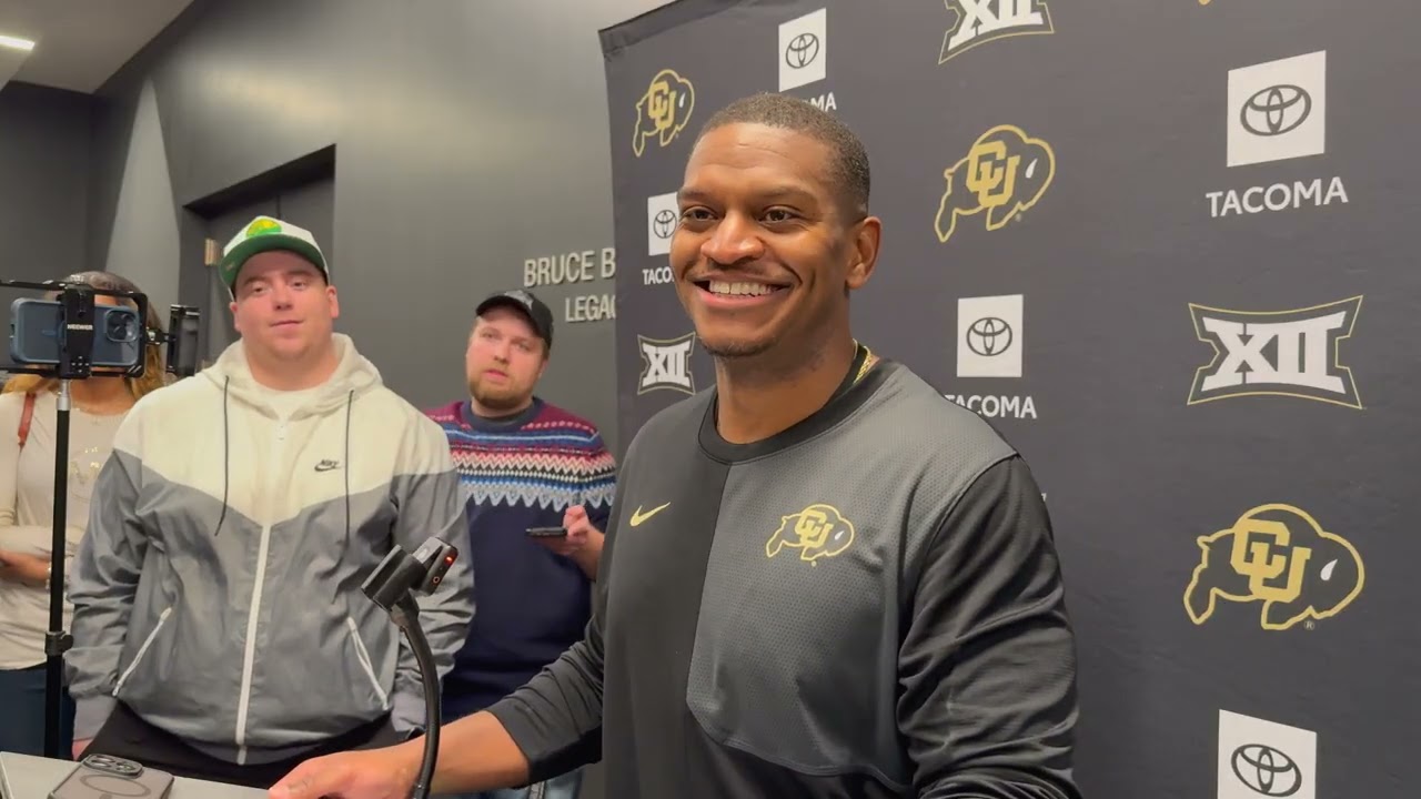 Новый координатор защиты Крис Марв впервые встретился с представителями СМИ Колорадо.