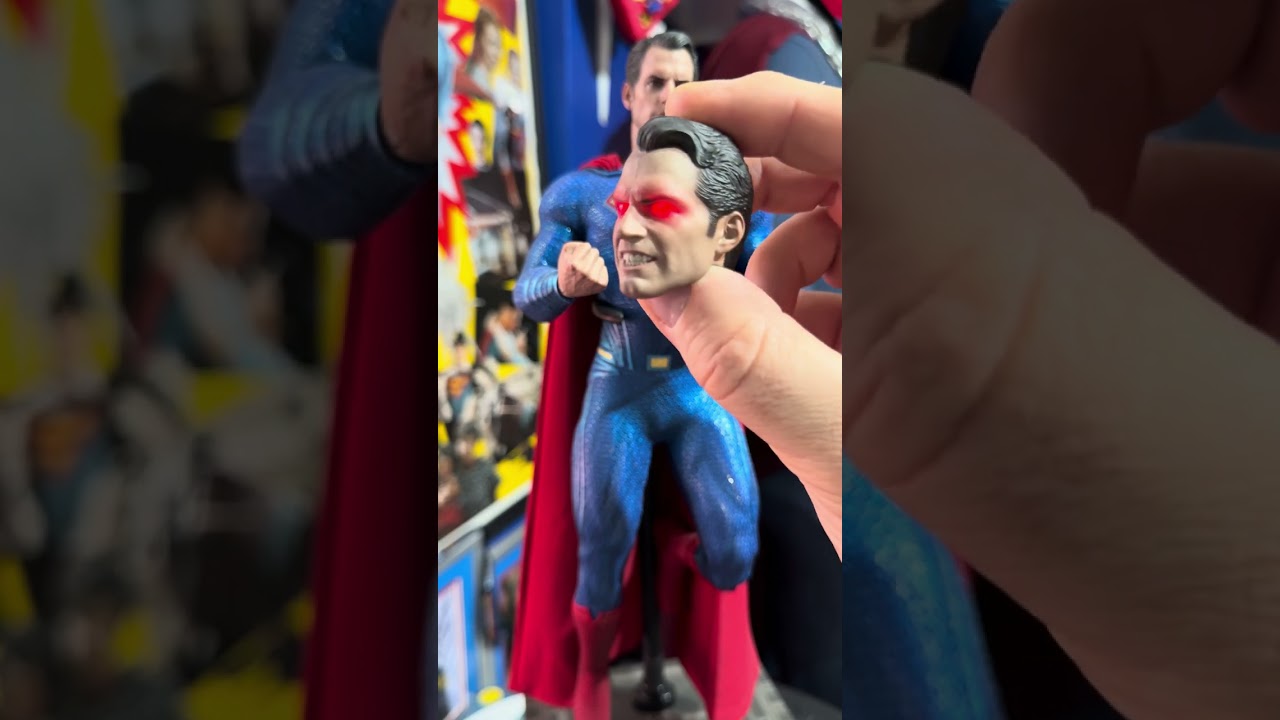 Comparisons of Hot Toys Henry Cavill MOS, BvS & JL figures. 