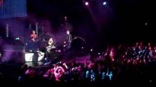 muse - plug in baby - kroq almost acoustic christmas 2007