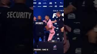 Afera na konferencji #ai #konferencja #gala #foryou #viral #funnymemes #aivideo #viralvideo #memes