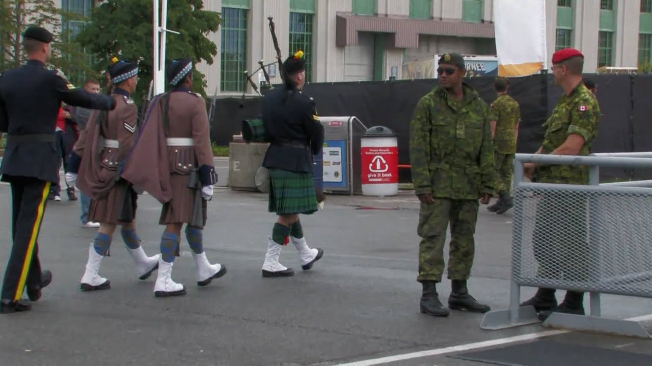 Bagpipe Soldier Sentry Change YouTube