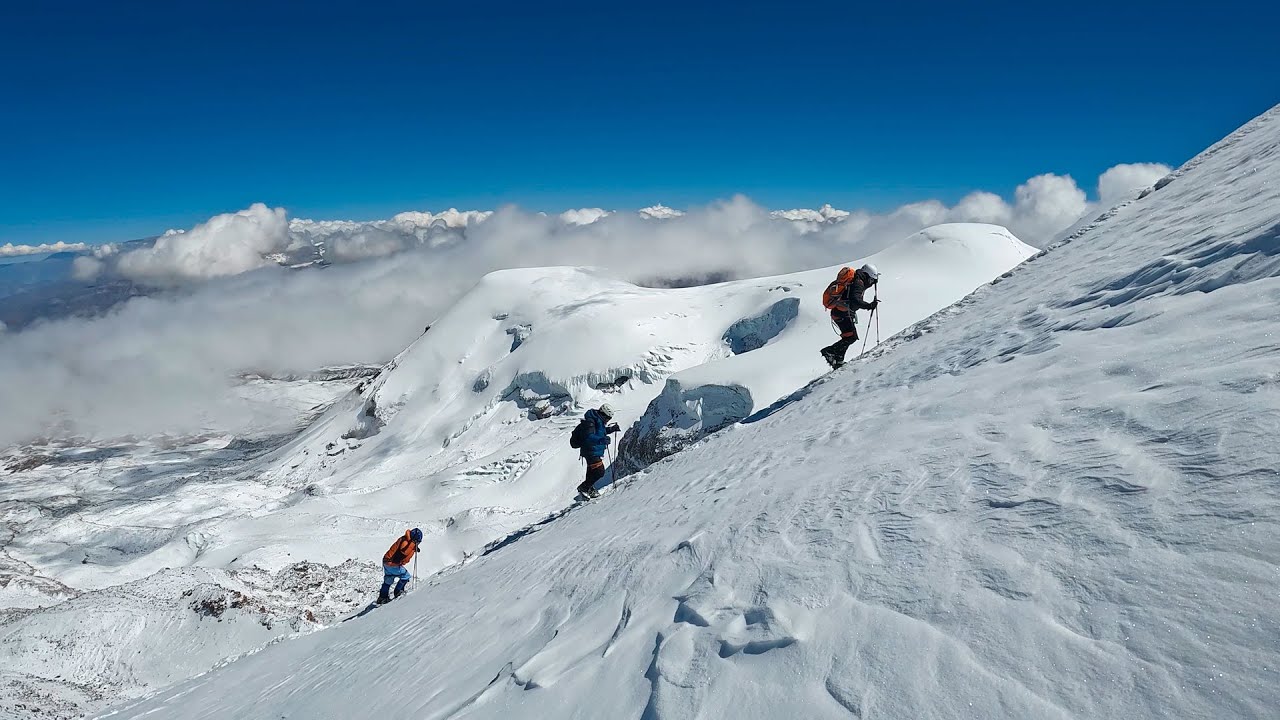 Ascenso al Coropuna: Desafiando al Volcán Más Alto del Sur del Perú
