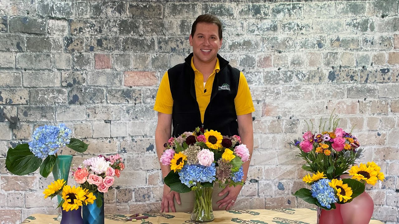 How to Arrange Garden Flowers ENGLISH GARDENS - YouTube