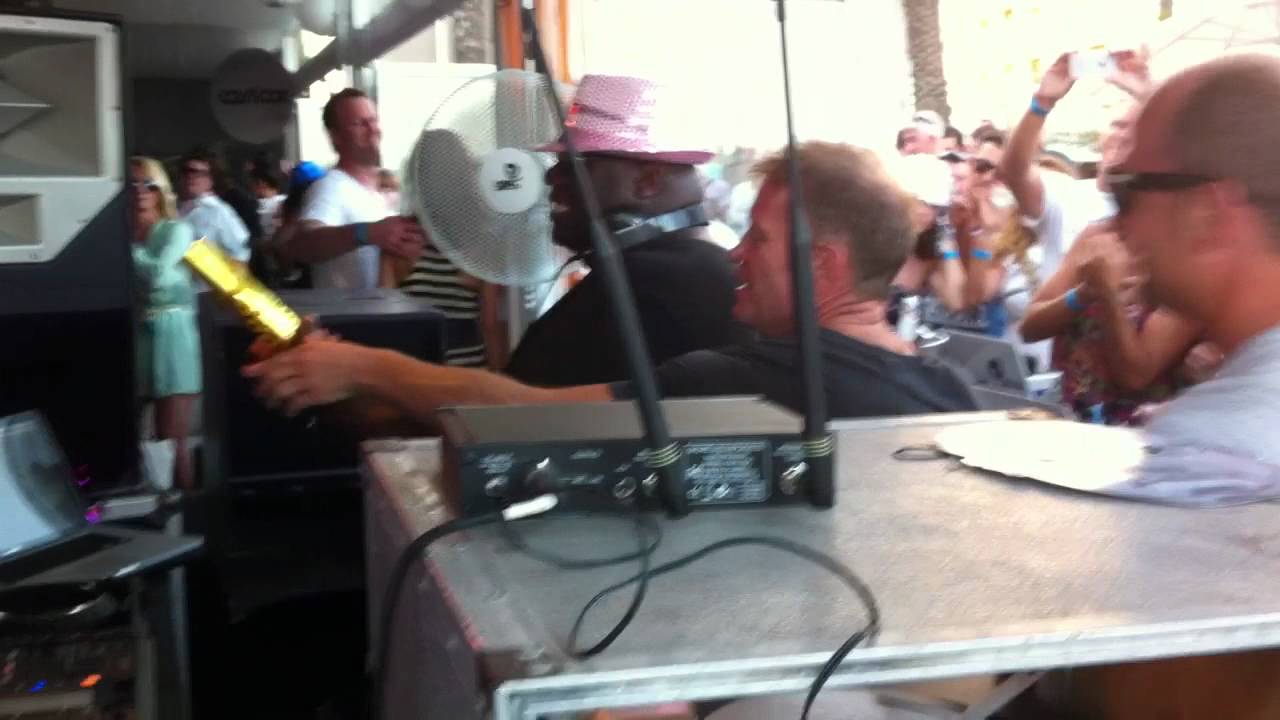 Carl Cox at Sands Ibiza 20Ago12  P4